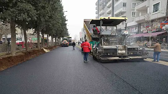 Kahramanmaraş'ta Azerbaycan Bulvarı'na asfalt çalışması