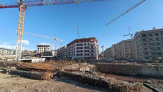 Kahramanmaraş'ta deprem konutları yükselmeye devam ediyor