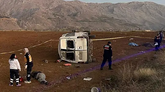 Kahramanmaraş'ta işçileri taşıyan minibüs takla attı: 2 ölü, 7 yaralı