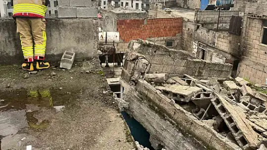 Kahramanmaraş'ta metruk ev çöktü