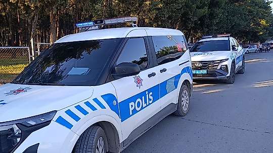 Parkta çıkan kavga polis müdahalesiyle sonlandırıldı