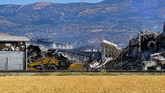 Kahramanmaraş'ta tekstil fabrikasındaki yangınının yol açtığı hasar görüntülendi