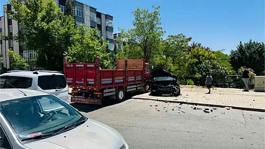 Kahramanmaraş'ta trafik kazası: 3 yaralı