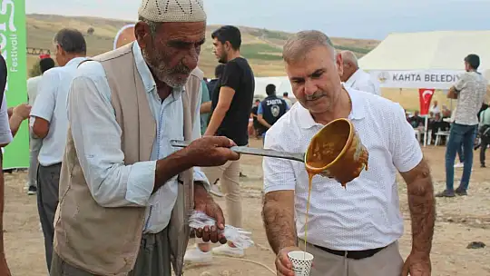 Kahta 1. Bağbozumu Festivali başladı