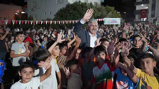 Kahta Belediyesi'nden Cumhuriyet Mahallesi'nde coşkulu yaz şenliği