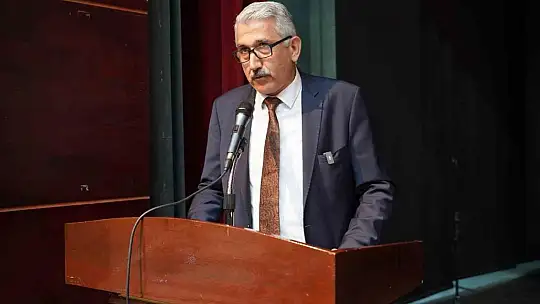 Kahta'da İngilizce Şarkı Yarışması büyük beğeni topladı