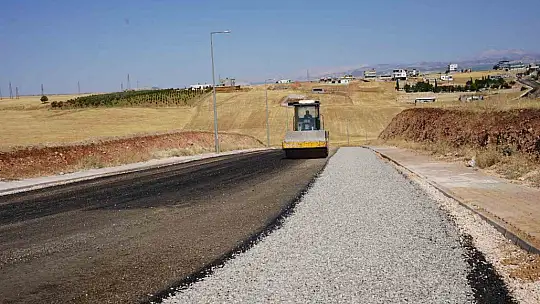 Kahta'da yol yapım ve asfaltlama çalışmaları hızlandırıldı