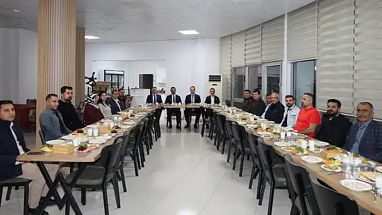 Kahta'de emniyet müdürü Sezer'e veda yemeği