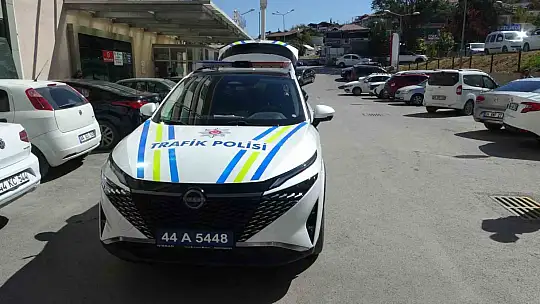 Kalp krizi geçiren sürücü 7 araca çarptı