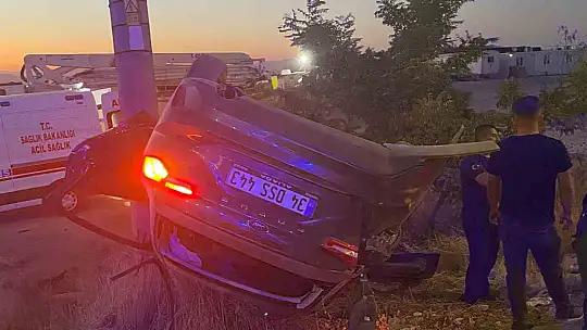 Kamyon ile otomobil çarpıştı: 2 yaralı