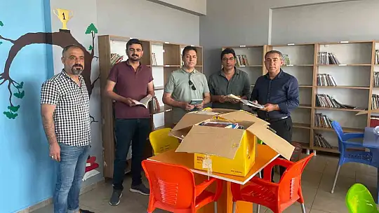 Kardeş köy okuluna kütüphane desteği