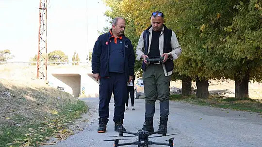 Kaybolan otizmli çocuk, termal dronlarla aranıyor