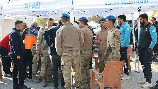 Kaybolan otizmli çocuk, termal dronlarla aranıyor