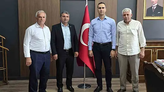 Kaymakam Artar, plaket ile uğurlandı