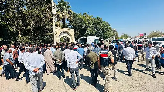 Kazada ölen 4 tarım işçisi Şanlıurfa'da defnedildi