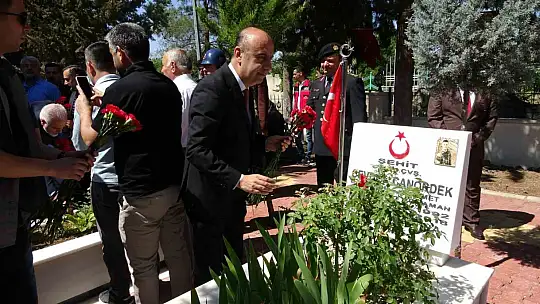 Adıyaman protokolü şehitlik ziyaretinde bulundu