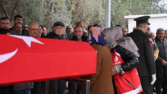 Kıbrıs Gazisi son yolculuğuna uğurlandı