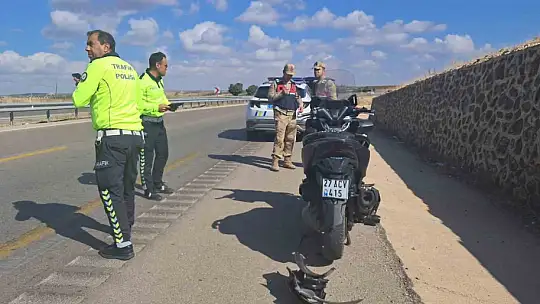 Kilis-Gaziantep karayolunda motosiklet kazası: 2 yaralı