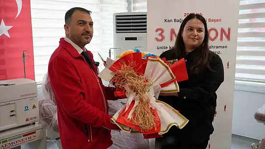 Kızılay'a 3 milyonuncu kan bağışı Gaziantep'ten