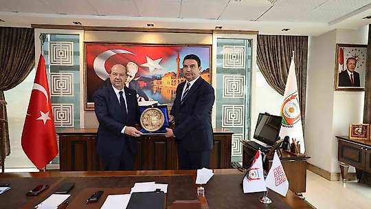 KKTC eski Cumhurbaşkanı Tatar Şanlıurfa'da