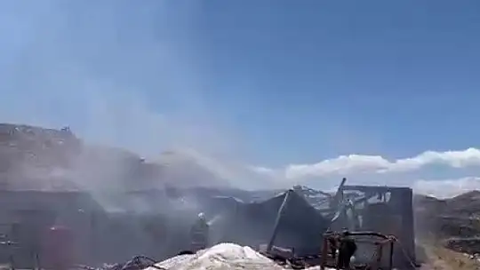 Konteyner cayır cayır yandı