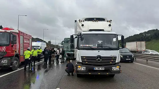 Konyaspor U-19 futbol takımını taşıyan otobüs kaza yaptı: 3 yaralı