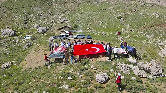 Kurdek Dağı'nda gençlik coşkusu