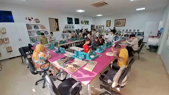 Kursiyer öğrencilerden engelli bireylere ziyaret