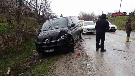 Malatya'da 5 araçlı zincirleme kaza: 4 yaralı