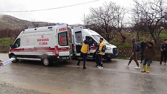 Malatya'da 5 araçlı zincirleme kaza: 4 yaralı