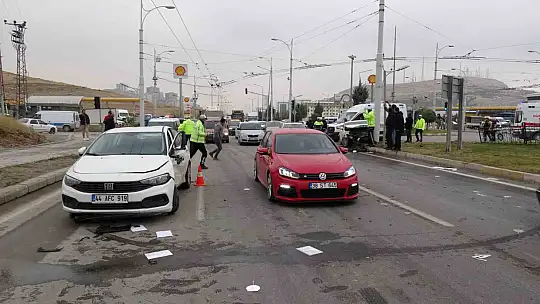 Malatya'da araçlar çarpıştı: 2 yaralı