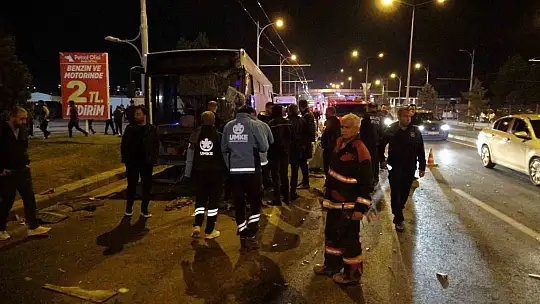 Malatya'da feci kaza: 2 ölü, 3 yaralı