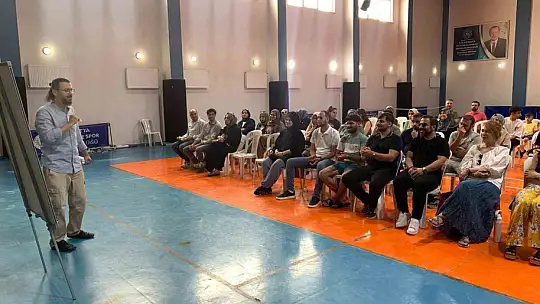 Malatya'da Gençlik Liderlerine Yönelik