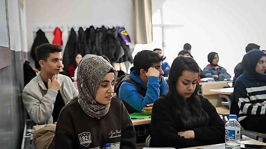 Malatya'da görme engelli iki kardeşin YKS azmi ilham veriyor