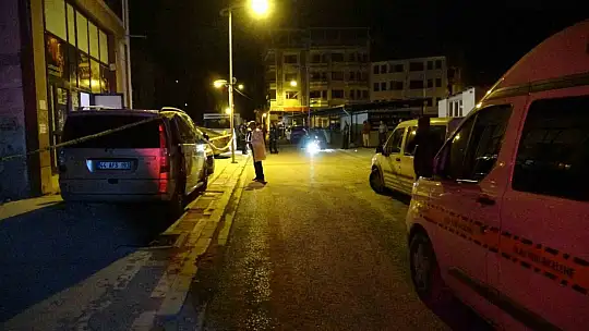Malatya'da kafeye silahlı saldırı: 2 yaralı