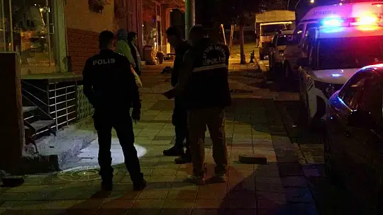 Malatya'da kaldırımda bulunan Kalaşnikof mermisi polisi alarma geçirdi