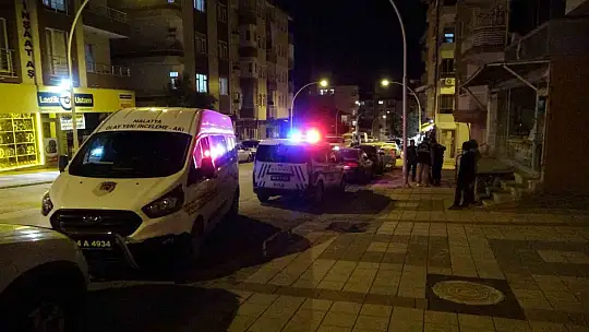 Malatya'da kaldırımda bulunan Kalaşnikof mermisi polisi alarma geçirdi