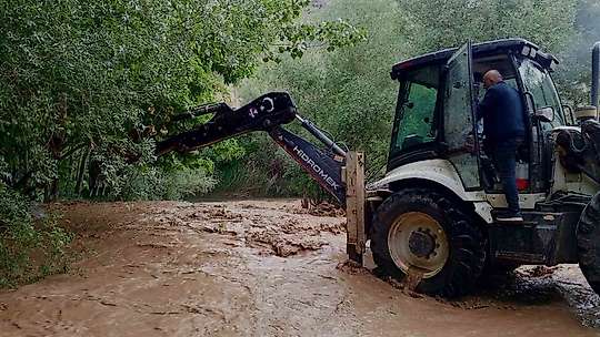 Malatya'da Kozluk Çayı taştı, yürüyüş rotaları su altında kaldı