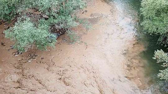 Malatya'da Kozluk Çayı taştı, yürüyüş rotaları su altında kaldı