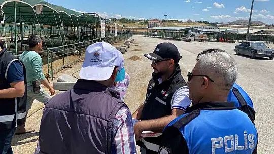 Malatya'da kurban satıcılarına sahte para uyarısı