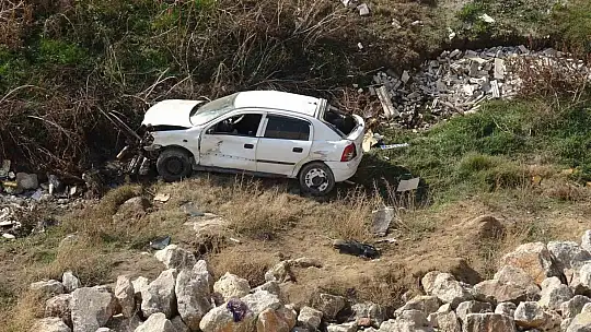 Malatya'da otomobil köprüden uçtu: 1 ölü, 2 yaralı