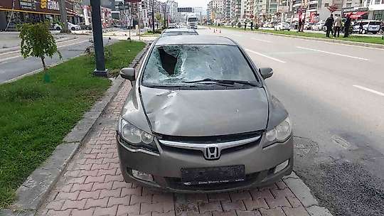 Otomobilin çarptığı yaşlı adam hayatını kaybetti