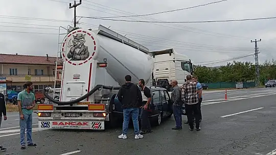 Malatya'da silobas ile otomobil çarpıştı: 1 yaralı