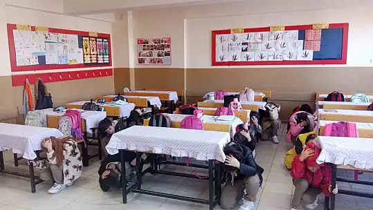 Malatya'da tüm okullarda eş zamanlı tahliye
