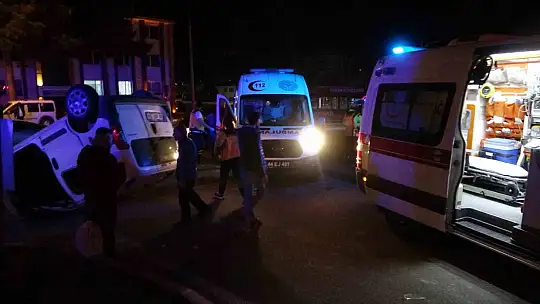 Malatya'da üç aracın karıştığı kazada 4 kişi yaralandı