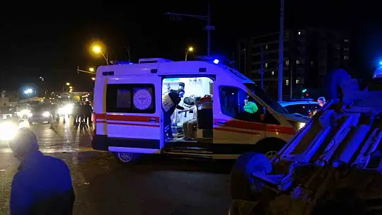 Malatya'da üç aracın karıştığı kazada 4 kişi yaralandı