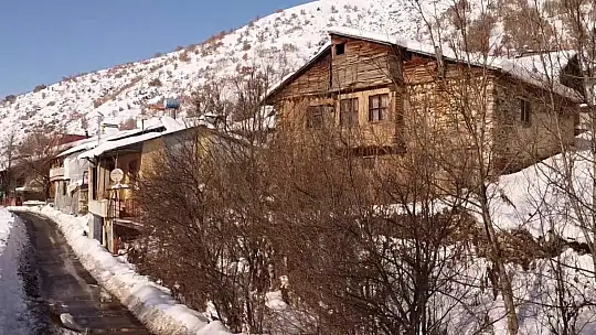 Malatya'da yoğun kar yağışı vatandaşları sevindirdi