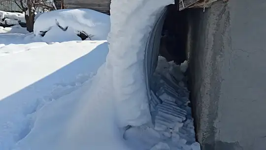 Malatya'da yoğun kar yağışı vatandaşları sevindirdi