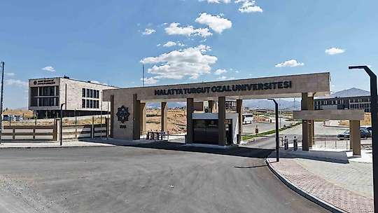 Malatya Turgut Özal Üniversitesi'nde Bilişim Teknolojileri Meslek Yüksekokulu açıldı