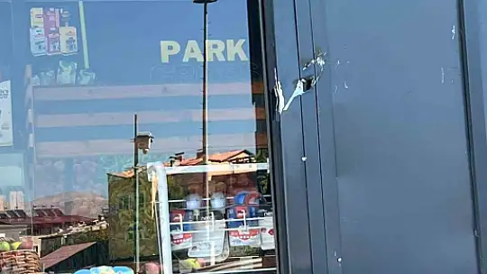 Market önünde ses fişeği patlatıldı, polis çalışma başlattı